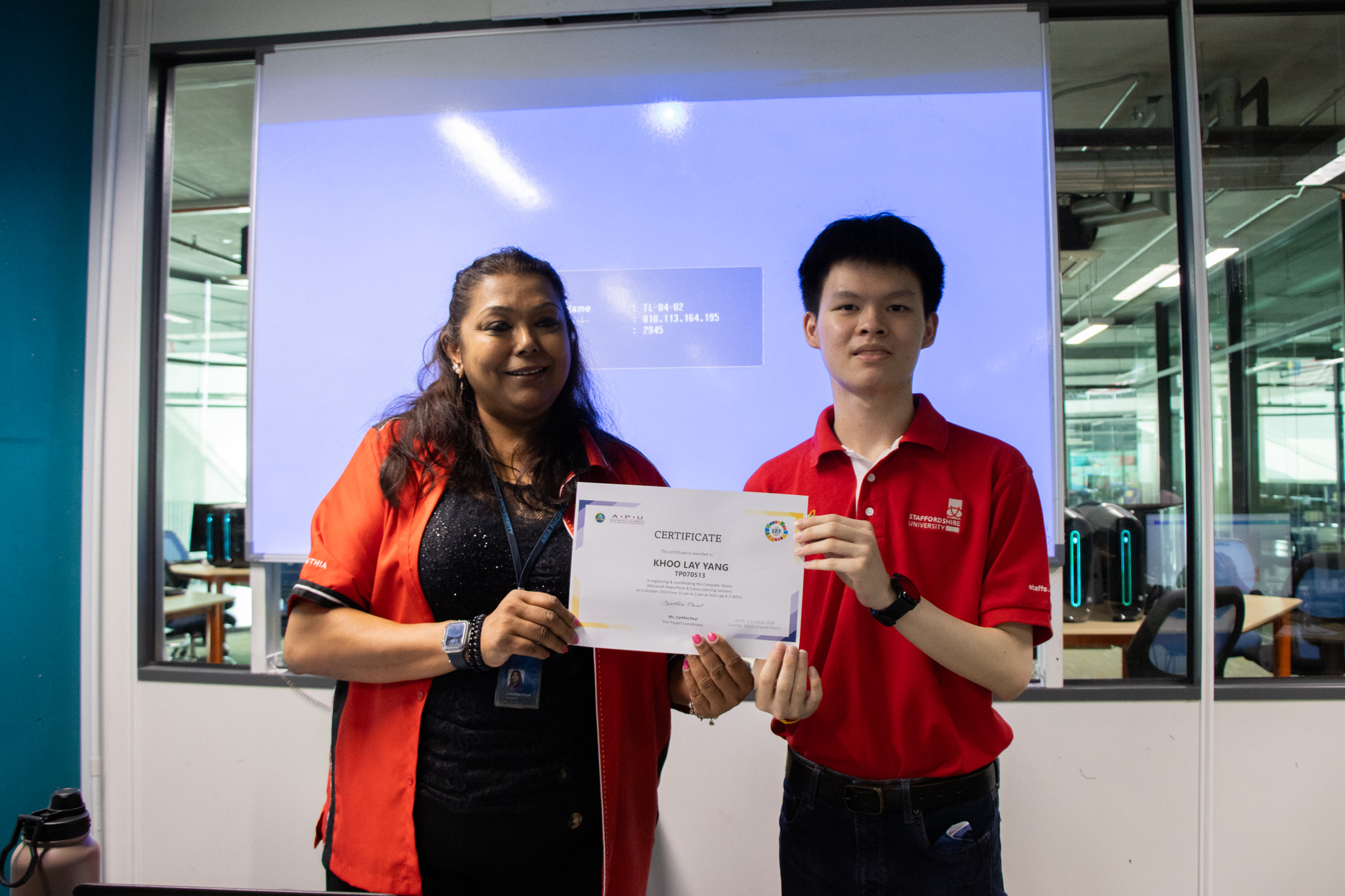 Computer Basics Session: PowerPoint & Canva Learning Section | Yayasan Chow Kit - 686b6dbcf38be_1751870908