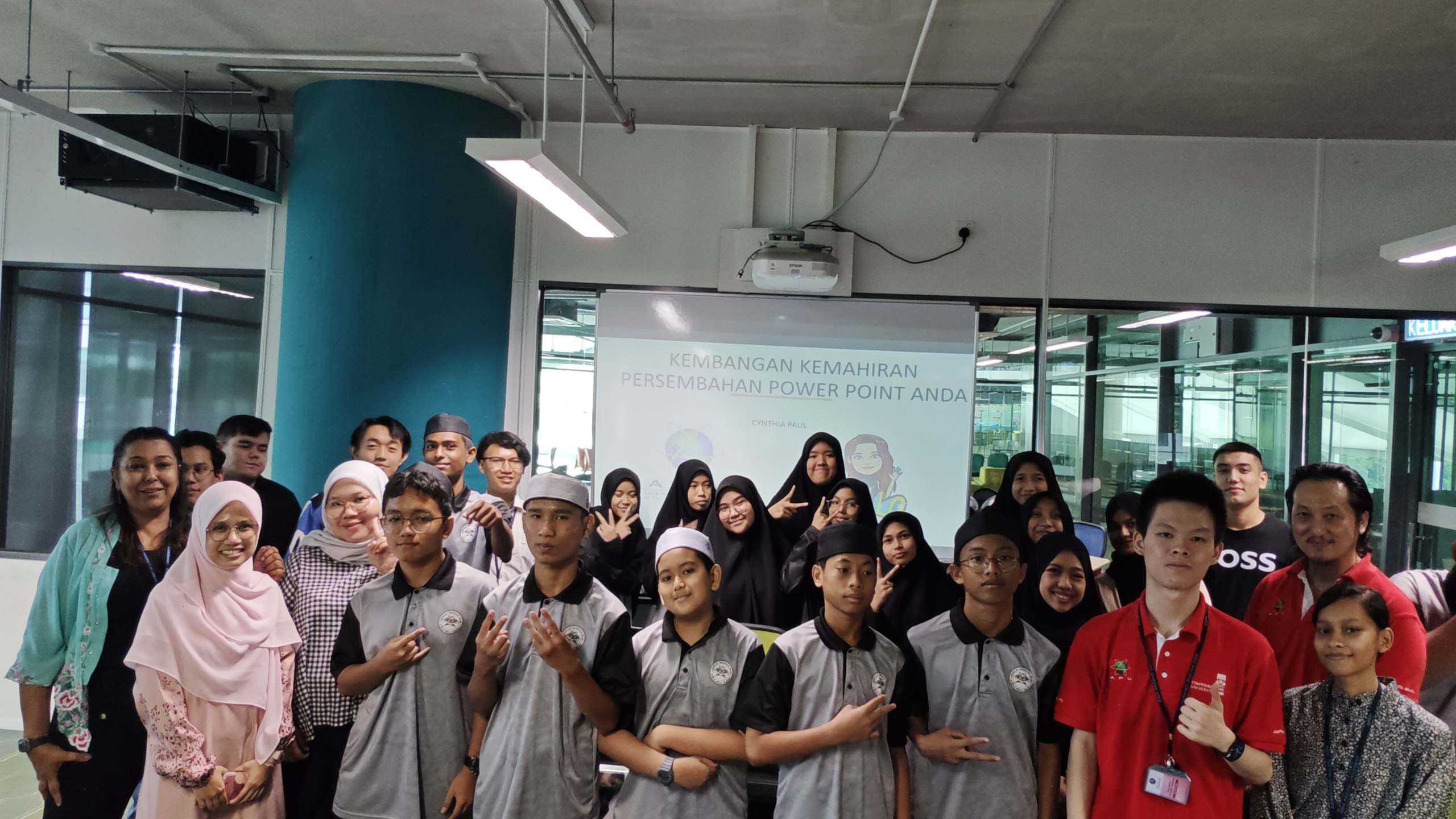 Powepoint Presentation Skills | PKKTB Workshop 1 - Leadership Event Image